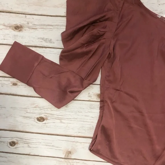 Lulumari Rose Mauve One Shoulder Top - Picture 5 of 7